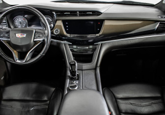Подержанный автомобиль Cadillac XT6 2020 года (14 фото)