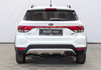 Подержанный автомобиль Kia Rio Hatchback 2020 года (6 фото)