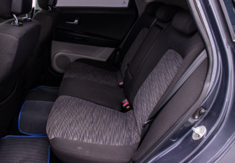 Подержанный автомобиль Kia Ceed Hatchback 2009 года (11 фото)