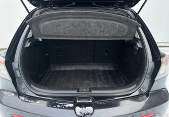 Подержанный автомобиль Mazda 3 Hatchback 2008 года (15 фото)