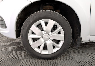 Подержанный автомобиль LADA (ВАЗ) Granta Sedan 2022 года (18 фото)