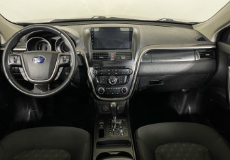 Подержанный автомобиль FAW Besturn X80 2018 года (9 фото)