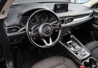 Подержанный автомобиль Mazda CX-5 2021 года (11 фото)
