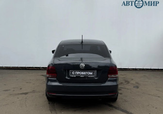 Подержанный автомобиль Volkswagen Polo Sedan 2015 года (6 фото)