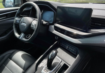 Подержанный автомобиль Haval F7x 2023 года (9 фото)