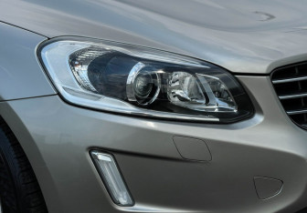 Подержанный автомобиль Volvo XC60 2014 года (16 фото)