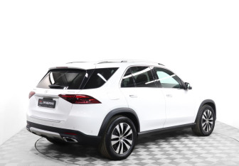 Подержанный автомобиль Mercedes-Benz GLE 2024 года (5 фото)