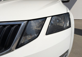Подержанный автомобиль Skoda Octavia Liftback 2019 года (11 фото)