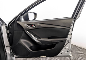 Подержанный автомобиль Mazda 6 Sedan 2018 года (24 фото)