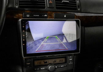 Подержанный автомобиль Toyota Avensis Sedan 2004 года (20 фото)