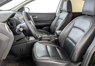 Подержанный автомобиль Nissan Qashqai 2008 года (20 фото)