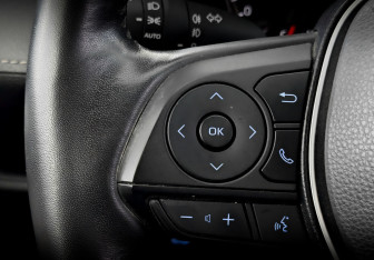 Подержанный автомобиль Toyota RAV4 2021 года (28 фото)