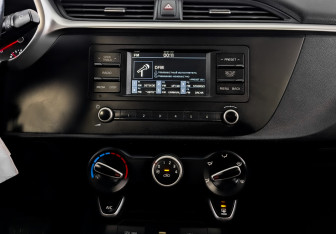 Подержанный автомобиль Kia Rio Hatchback 2021 года (15 фото)