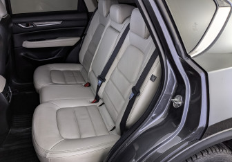 Подержанный автомобиль Mazda CX-5 2019 года (18 фото)