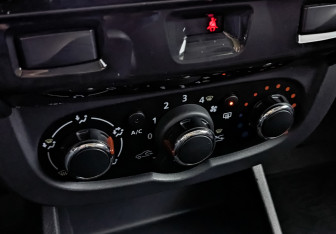 Подержанный автомобиль LADA (ВАЗ) Largus Wagon 2024 года (21 фото)