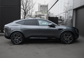 Подержанный автомобиль Avatr 11 2023 года (4 фото)