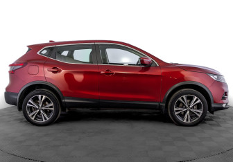 Подержанный автомобиль Nissan Qashqai 2020 года (4 фото)