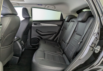 Подержанный автомобиль Haval F7x 2023 года (10 фото)