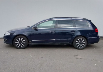 Подержанный автомобиль Volkswagen Passat Wagon 2008 года (8 фото)