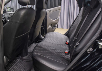 Подержанный автомобиль Hyundai Solaris Sedan 2015 года (12 фото)