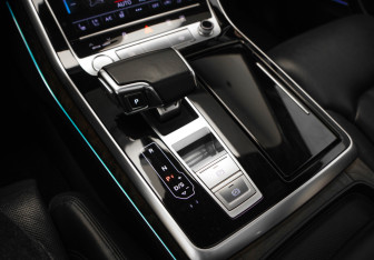 Подержанный автомобиль Audi Q7 2020 года (22 фото)