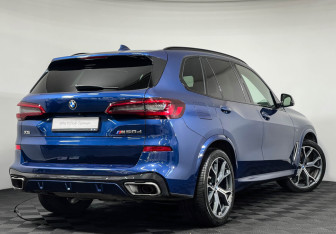 Подержанный автомобиль BMW X5 2018 года (2 фото)