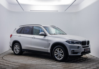 Подержанный автомобиль BMW X5 2015 года (3 фото)