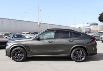 Подержанный автомобиль BMW X6 M 2021 года (8 фото)