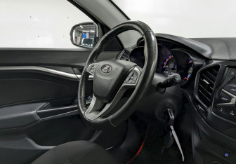 Подержанный автомобиль LADA (ВАЗ) Vesta Wagon 2021 года (21 фото)