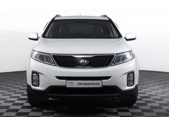 Подержанный автомобиль Kia Sorento 2014 года (2 фото)