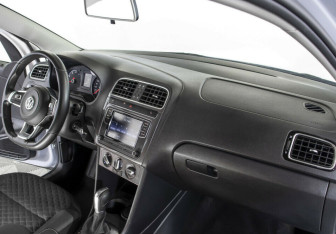 Подержанный автомобиль Volkswagen Polo Sedan 2019 года (5 фото)