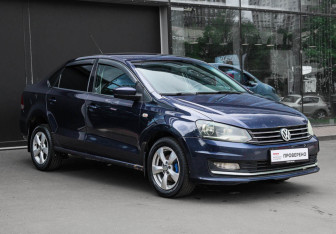Подержанный автомобиль Volkswagen Polo Sedan 2012 года (3 фото)