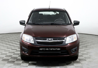 Подержанный автомобиль LADA (ВАЗ) Granta Sedan 2015 года (2 фото)