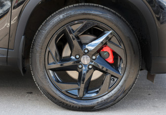Подержанный автомобиль Omoda C5 2023 года (27 фото)