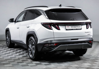 Подержанный автомобиль Hyundai Tucson 2024 года (7 фото)