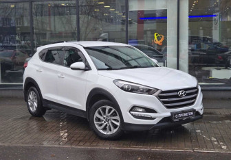 Подержанный автомобиль Hyundai Tucson 2017 года (3 фото)