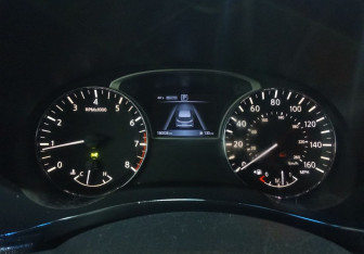 Подержанный автомобиль Nissan Pathfinder 2016 года (13 фото)