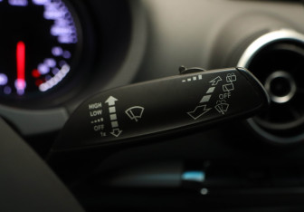 Подержанный автомобиль Audi A3 Hatchback 2015 года (12 фото)