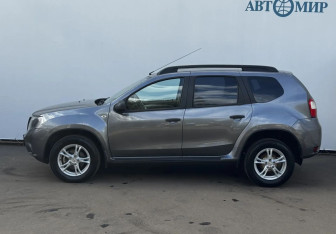 Подержанный автомобиль Nissan Terrano 2014 года (8 фото)