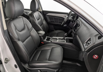 Подержанный автомобиль Geely Emgrand 7 2018 года (23 фото)