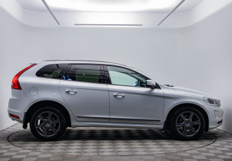 Подержанный автомобиль Volvo XC60 2013 года (4 фото)