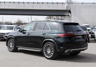 Подержанный автомобиль Mercedes-Benz GLE 2019 года (7 фото)