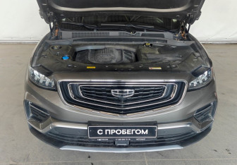 Подержанный автомобиль Geely Atlas Pro 2023 года (20 фото)
