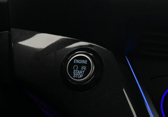 Подержанный автомобиль Ford Kuga 2018 года (16 фото)