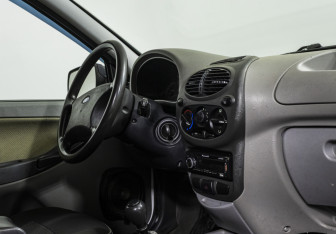 Подержанный автомобиль LADA (ВАЗ) Kalina Wagon 2012 года (10 фото)