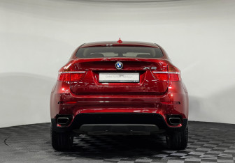 Подержанный автомобиль BMW X6 2009 года (4 фото)