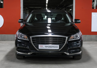 Подержанный автомобиль Genesis G80 2019 года (2 фото)