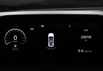 Подержанный автомобиль Changan UNI-V 2024 года (11 фото)