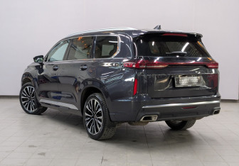 Подержанный автомобиль Exeed VX 2023 года (17 фото)