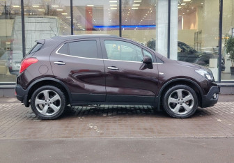 Подержанный автомобиль Opel Mokka 2014 года (4 фото)